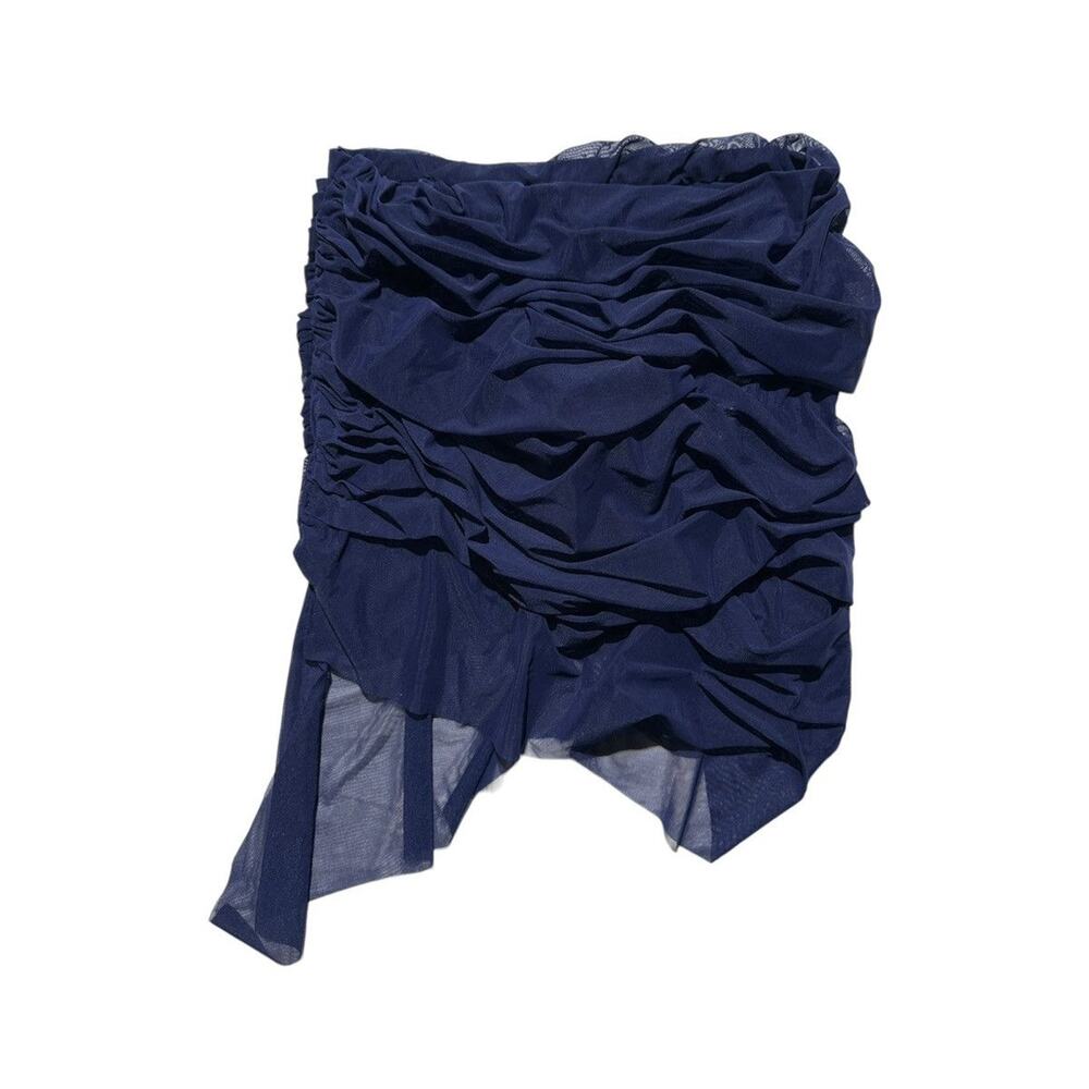 Di petsa “Wet” look skirt